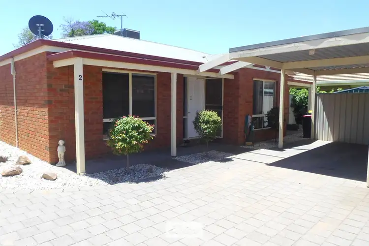 2/6 Ronald Street, Robinvale VIC 3549