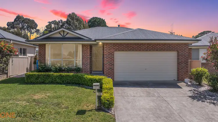 15 Avonlea Place, Orange NSW 2800