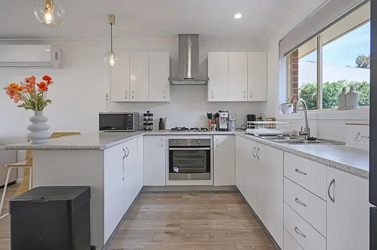 Fifth view of Homely house listing, 15 Avonlea Place, Orange NSW 2800