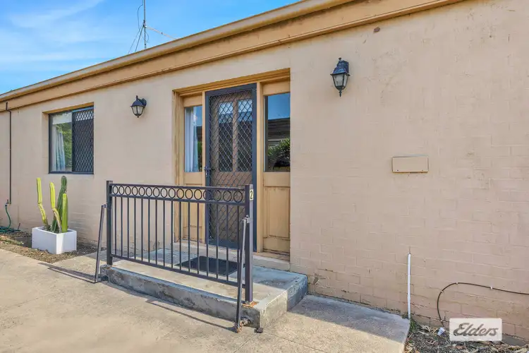 Main view of Homely unit listing, 2/192 Plummer Street, South Albury NSW 2640