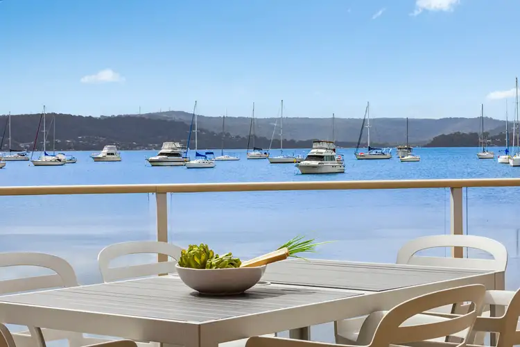1 Mimosa Avenue, Saratoga NSW 2251