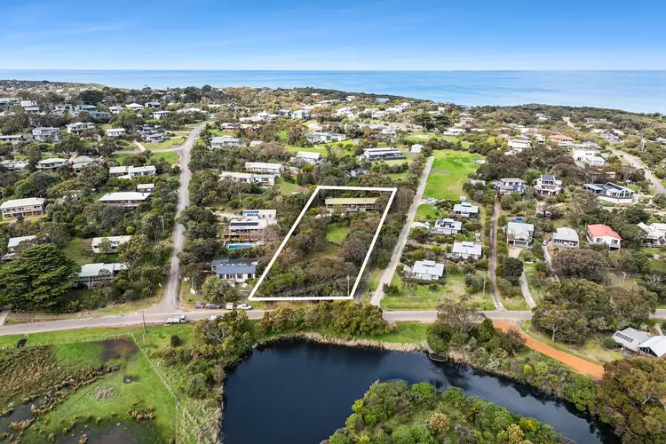 34 Bambra Road, Aireys Inlet VIC 3231