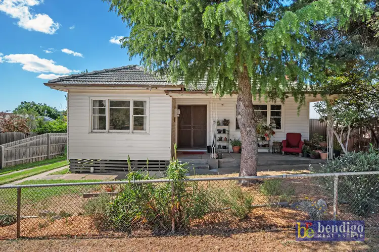 7 Lawrence Street, Castlemaine VIC 3450