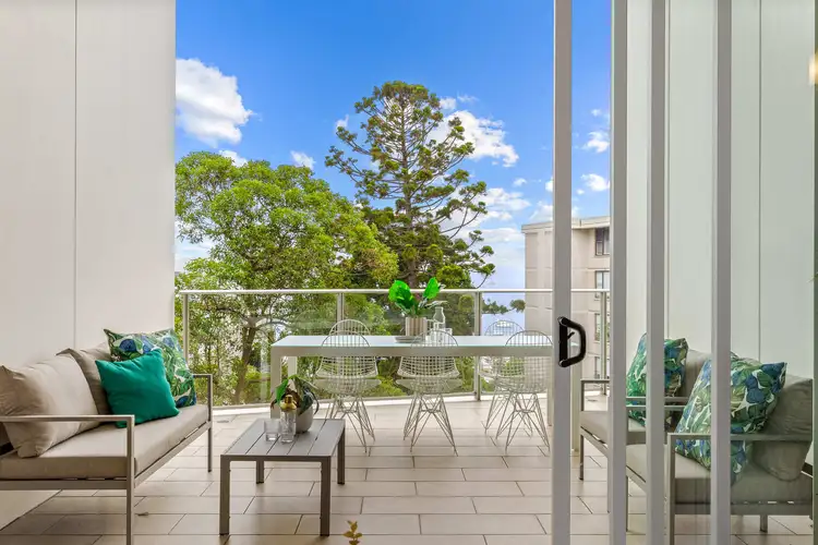 Second view of Homely apartment listing, 31/8 Greenknowe Avenue, Elizabeth Bay NSW 2011