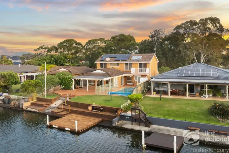7 Friendship Key, Forster NSW 2428