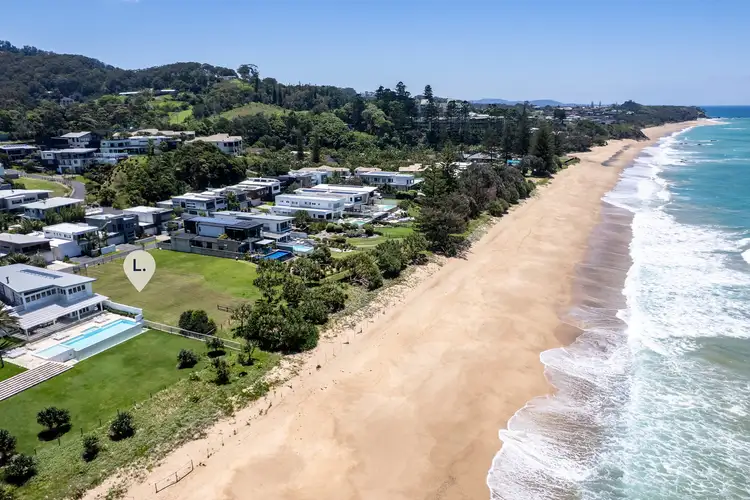 4 Oceanfront Drive, Sapphire Beach NSW 2450