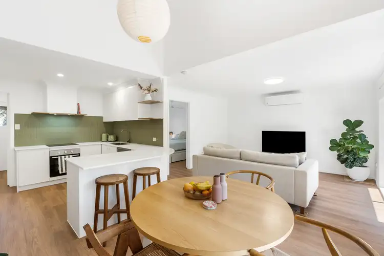 13/172 Barrier Reef Drive, Mermaid Waters QLD 4218