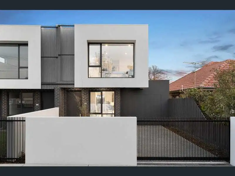 Main view of Homely townhouse listing, 82B Mortimore Street, Bentleigh VIC 3204
