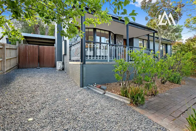 16 Idon Avenue