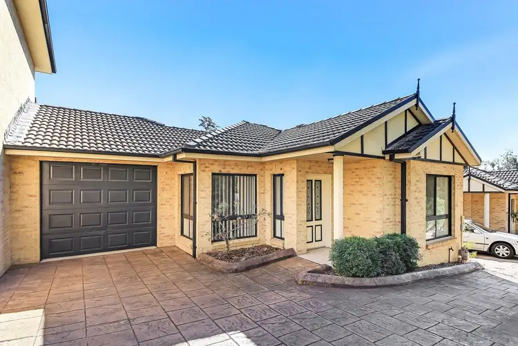 2/13 Stapleton Street