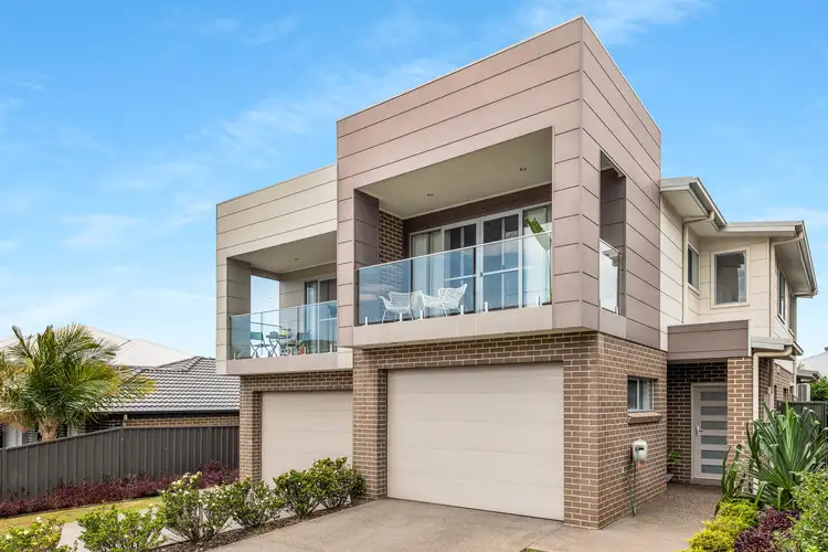 Main view of Homely semi-detached listing, 20 Elizabeth Circuit, Flinders NSW 2529