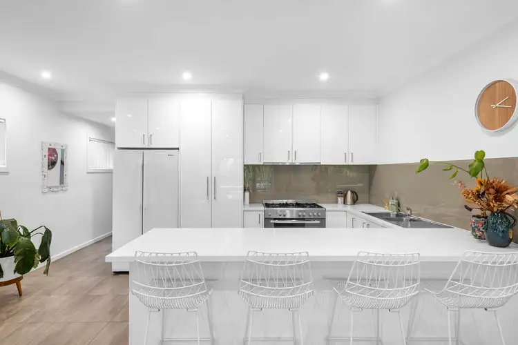 Fourth view of Homely semi-detached listing, 20 Elizabeth Circuit, Flinders NSW 2529