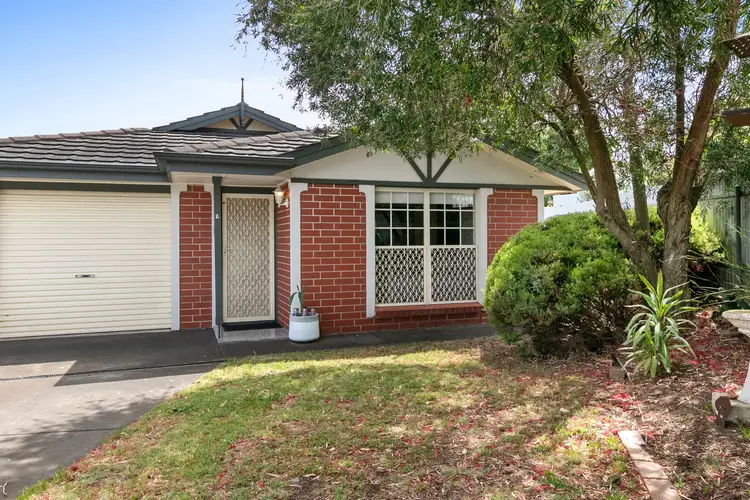 7a Allman Crescent