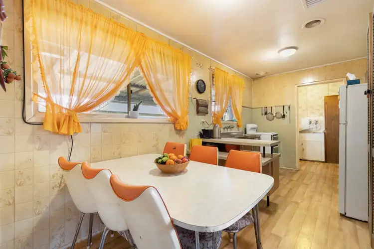 Second view of Homely house listing, 27 Clunes Avenue, Dallas VIC 3047
