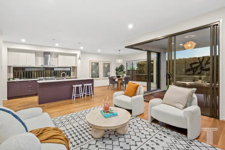 Second view of Homely house listing, 10 Eastwood Drive, Mansfield QLD 4122