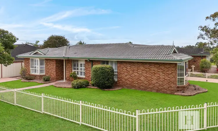 11 Stamford Close, Kanwal NSW 2259