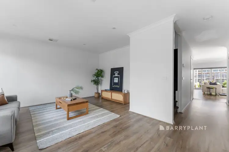 Third view of Homely house listing, 1/6 Tyrell Place, Berwick VIC 3806