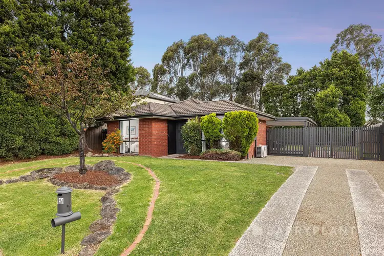 132 Waradgery Drive, Rowville VIC 3178