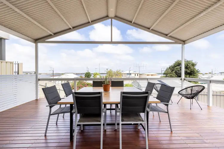 37 Fisherman Bay Road, Port Broughton SA 5522