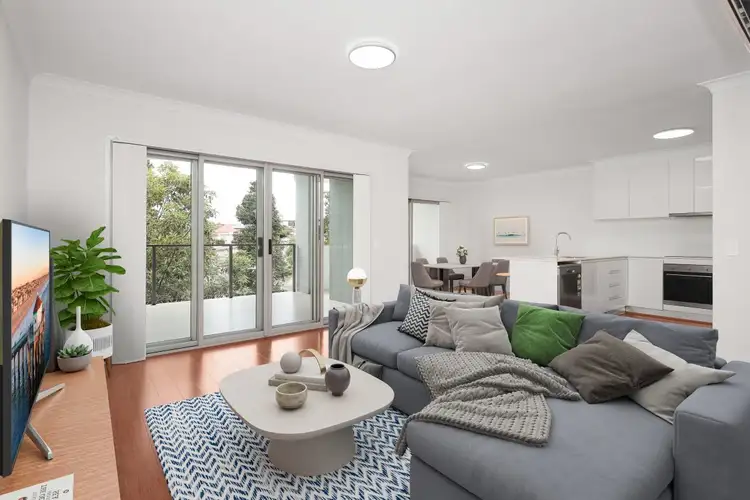 8/3 Leckie Road