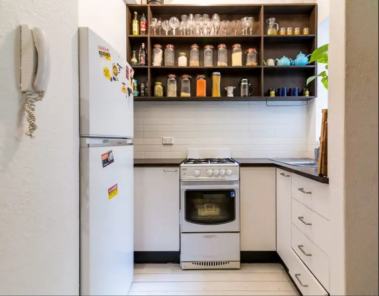 Fourth view of Homely studio listing, 17/10a Challis Avenue, Potts Point NSW 2011