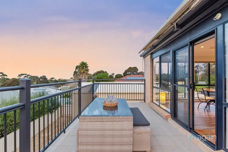 30 Greenhills Road, Victor Harbor SA 5211