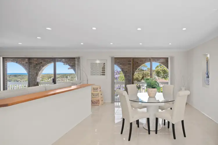 Fifth view of Homely house listing, 2 Norah Head Close, Bateau Bay NSW 2261