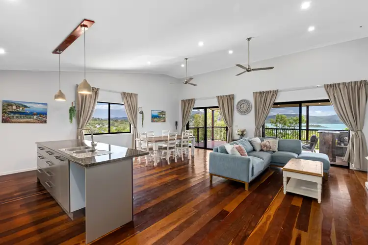 13 Jones Road, Cannonvale QLD 4802