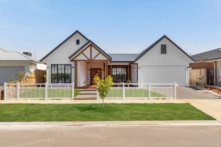 20 Cotton Circuit, Gisborne VIC 3437