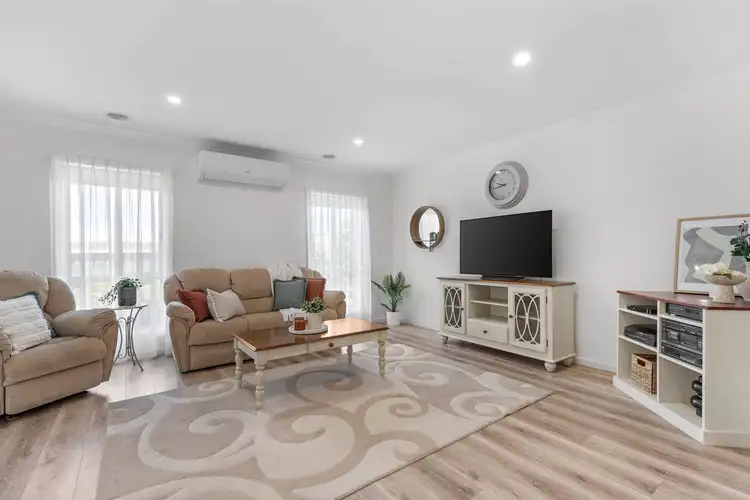 Sixth view of Homely house listing, 1 Conner Court, Romsey VIC 3434
