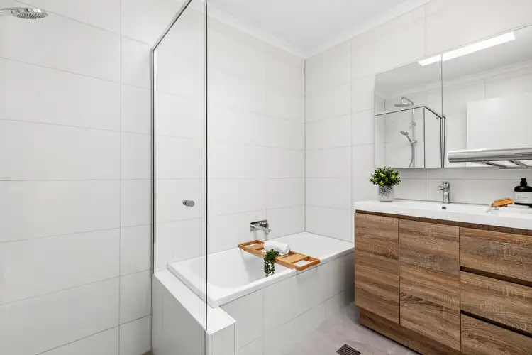 Sixth view of Homely townhouse listing, 5/6 Kemsley Place, Pearce ACT 2607