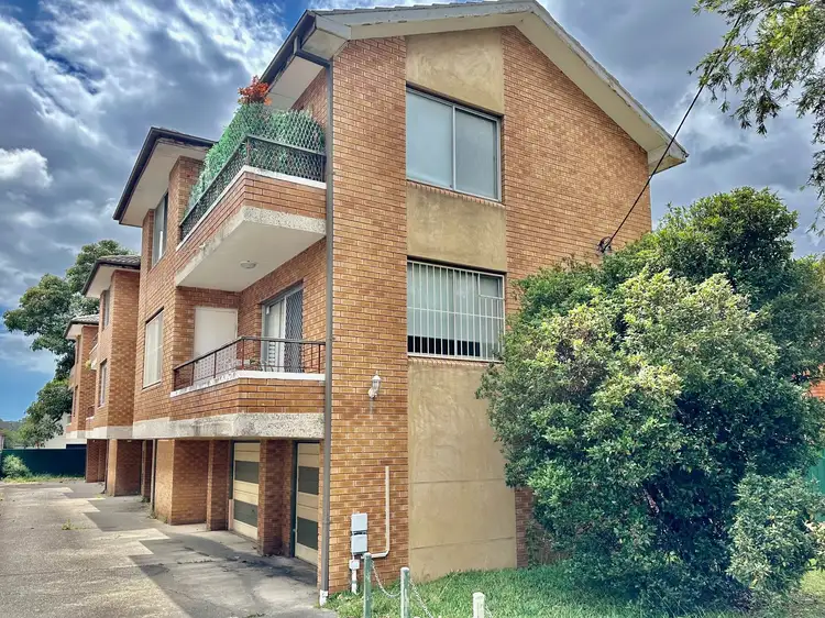 Main view of Homely unit listing, 2/30 Park Street, Campsie NSW 2194