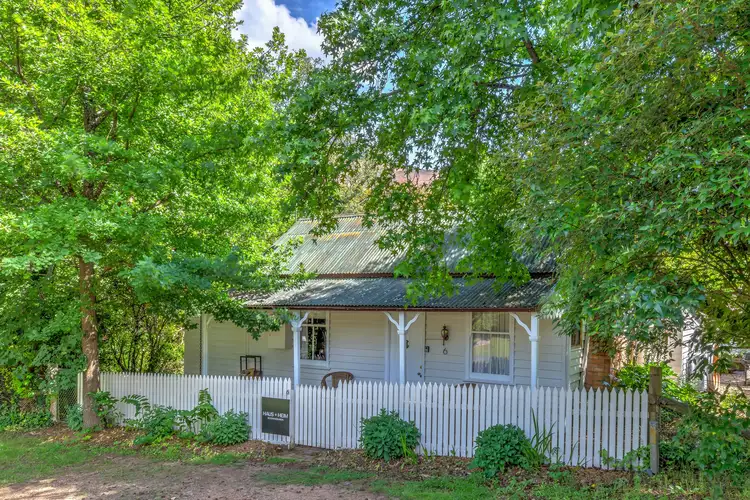 6 Smithy Lane, Wandiligong VIC 3744