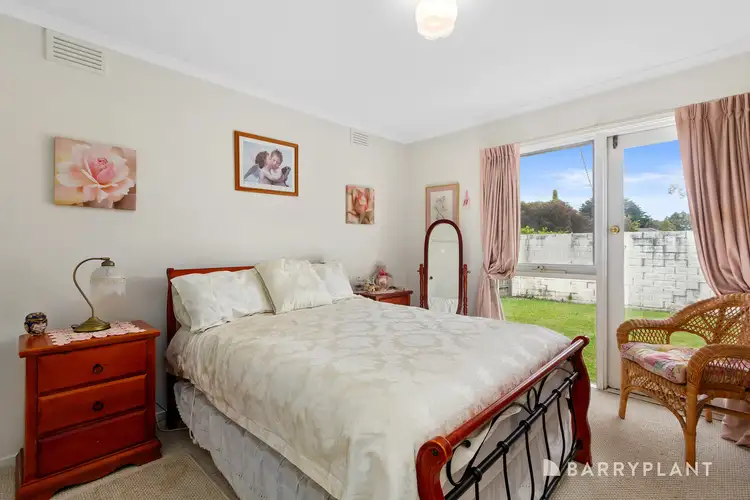 Fifth view of Homely house listing, 6 Lenham Close, Ferntree Gully VIC 3156