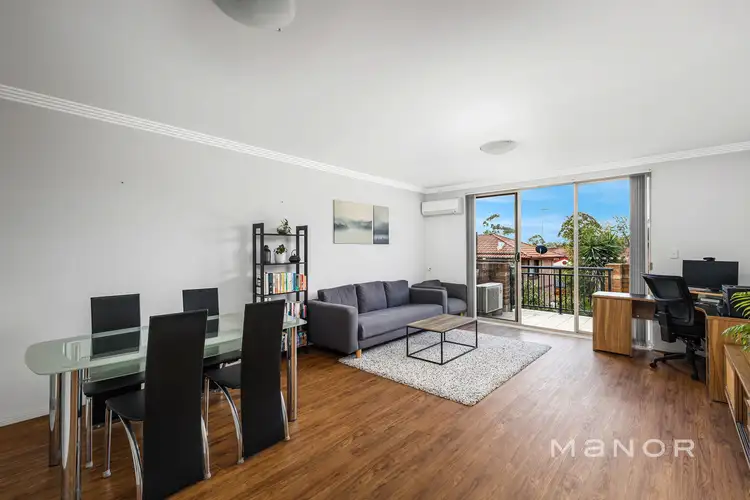 8/2 Conie Avenue, Baulkham Hills NSW 2153