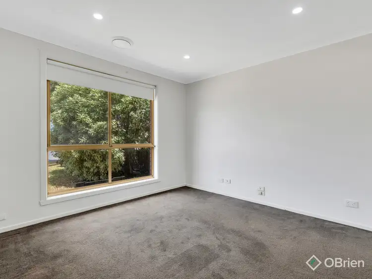 Sixth view of Homely house listing, 27 Songlark Crescent, Werribee VIC 3030