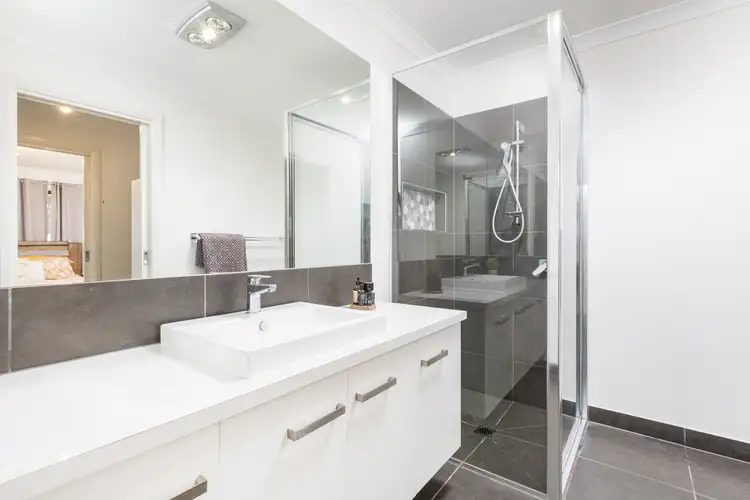 Sixth view of Homely house listing, 4 Manhattan Court, Mildura VIC 3500