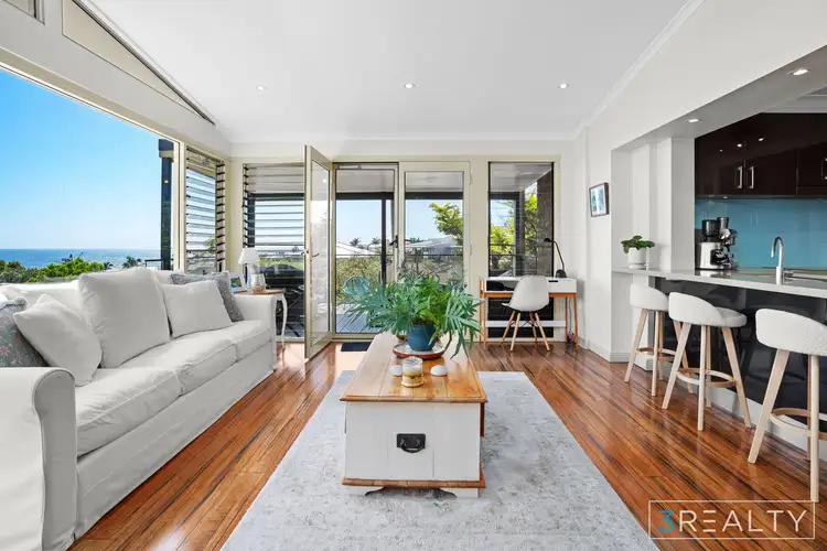 2 Ruby Close