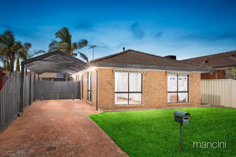 Main view of Homely unit listing, 3/8-9 Nash Court, Altona Meadows VIC 3028