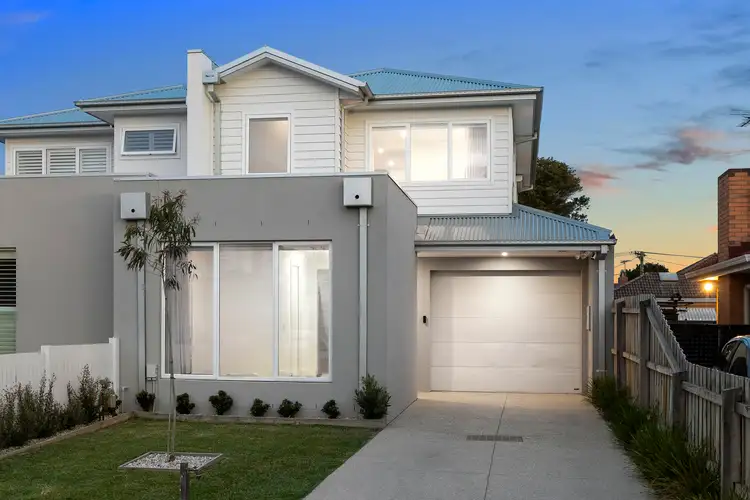 8 Fisher Court, Altona VIC 3018