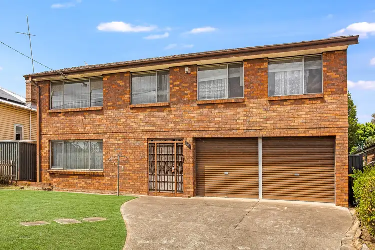 10 Rhodes Avenue, Guildford NSW 2161