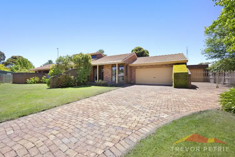 3 Valerie Court, Delacombe VIC 3356