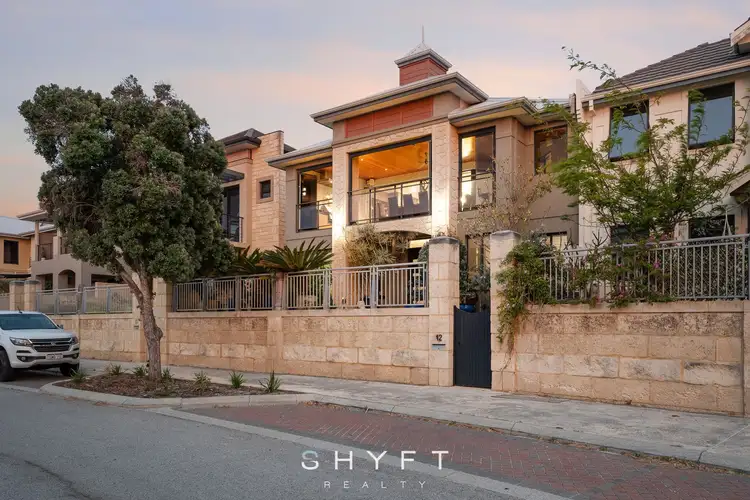 12 Torquay Pass, Mindarie WA 6030