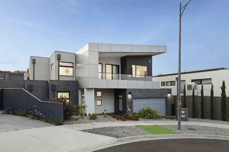 16 Knoll Place, Keilor East VIC 3033