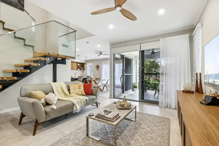 23 Hillsea Court, Arundel QLD 4214
