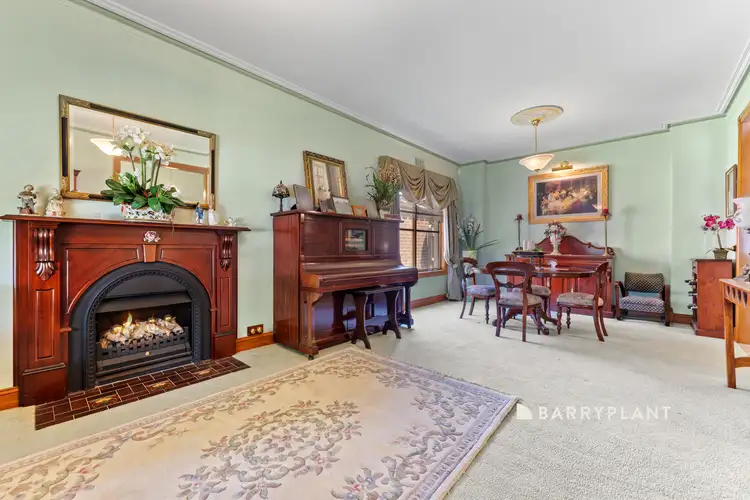 Fifth view of Homely house listing, 16 Grant Close, Berwick VIC 3806