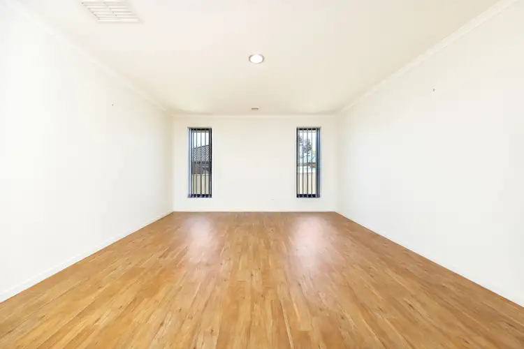 Third view of Homely house listing, 10 Windsor Street, Wodonga VIC 3690