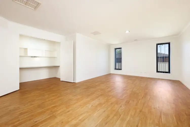 Fourth view of Homely house listing, 10 Windsor Street, Wodonga VIC 3690