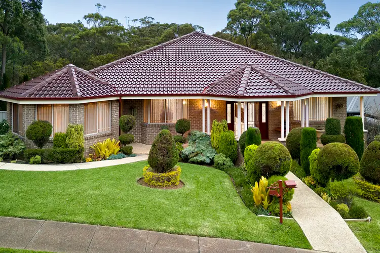 9 The Crest Cove, Valentine NSW 2280