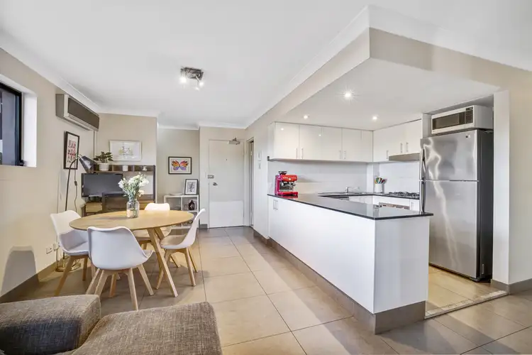 14/82a Old Pittwater Road